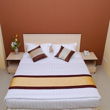Hotel 72 Rangun Zewnętrze zdjęcie