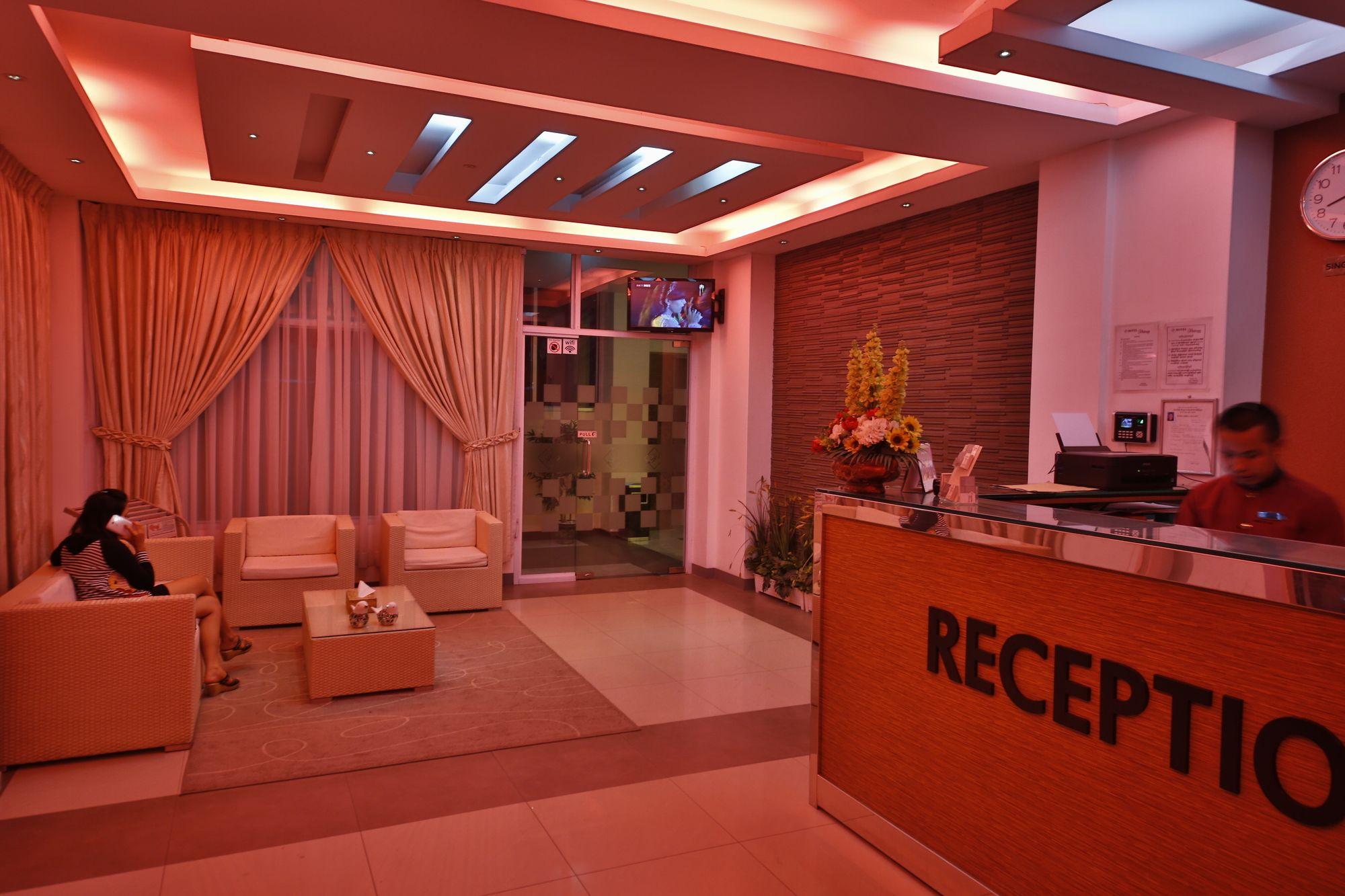 Hotel 72 Rangun Zewnętrze zdjęcie