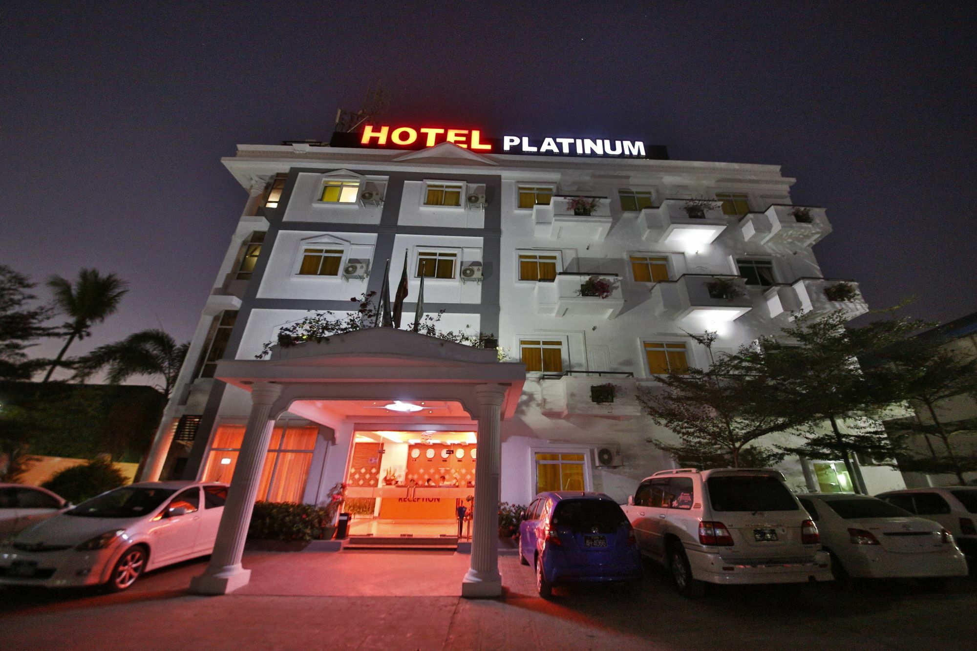 Hotel 72 Rangun Zewnętrze zdjęcie